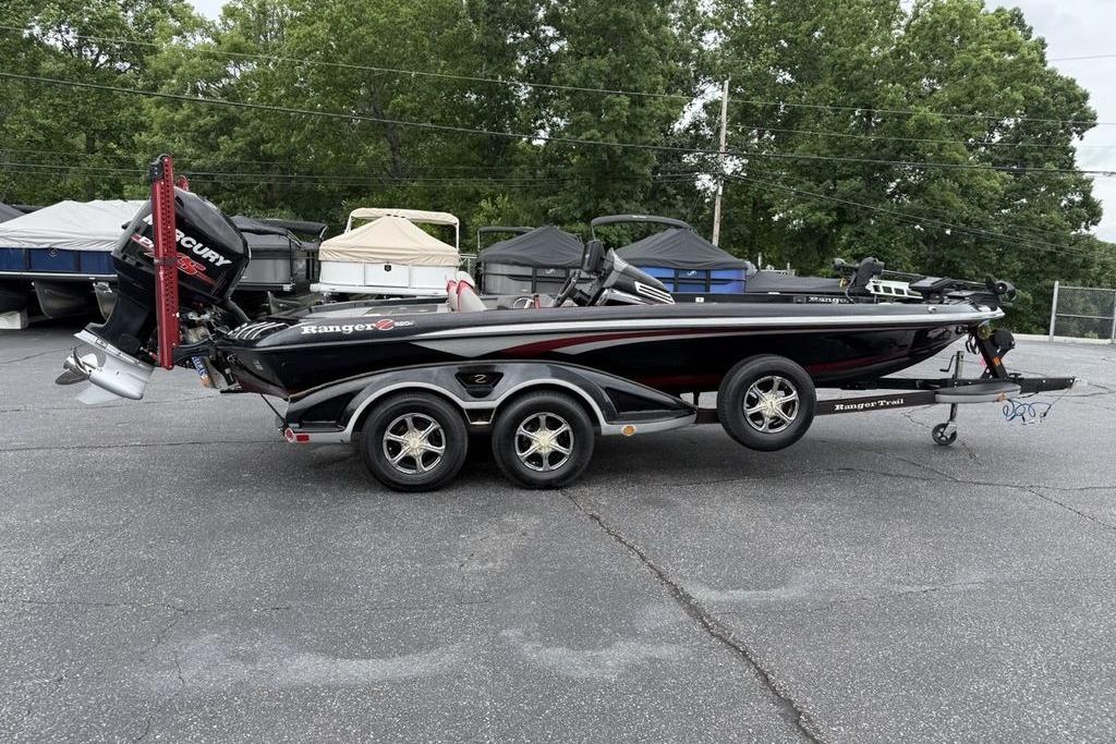 2015 Ranger Z520 Comanche