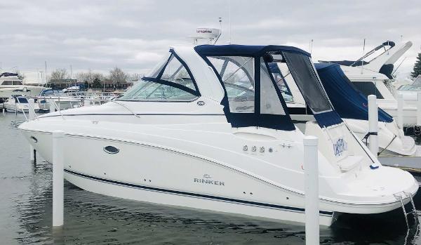Rinker 330 Express Cruiser