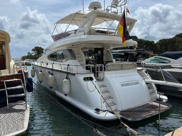 2007 Elegance Yachts 60 Garage