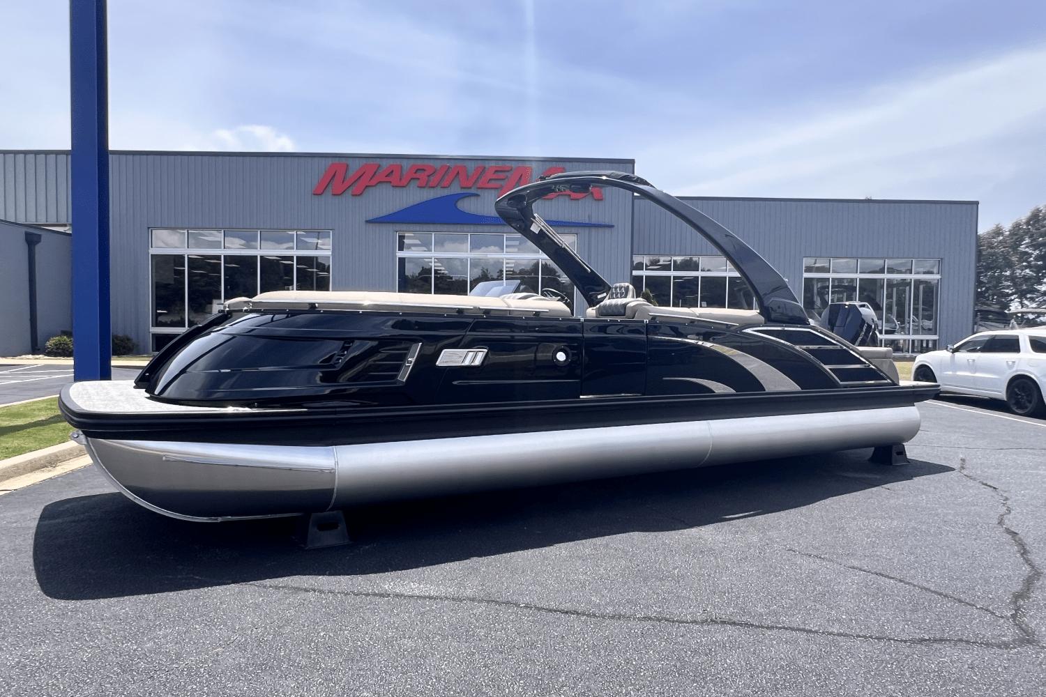 2025 Bennington 25QX