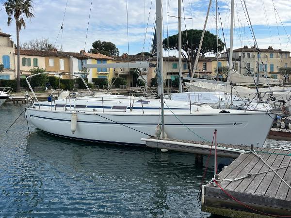 2003 Bavaria 38 Cruiser