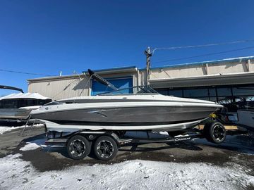 2025 Crownline 240 SS