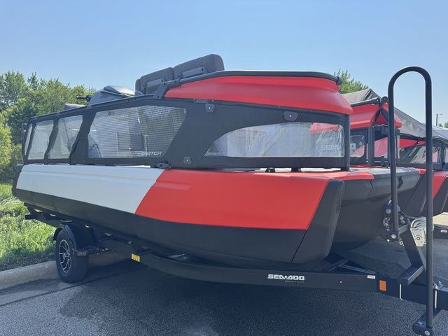 2025 Sea-Doo Switch™ 19 - 170 Hp Painted
