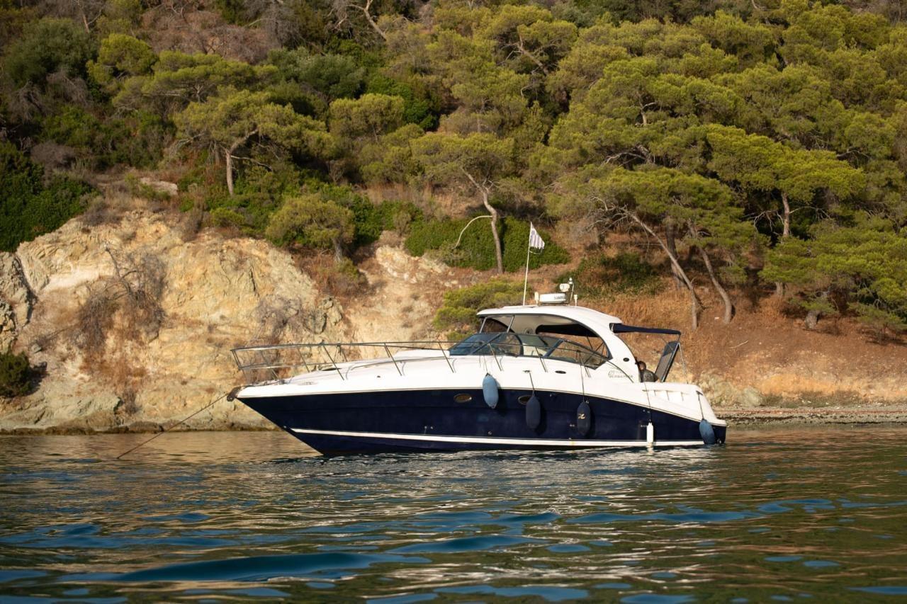 2005 Sea Ray 425 Sundancer