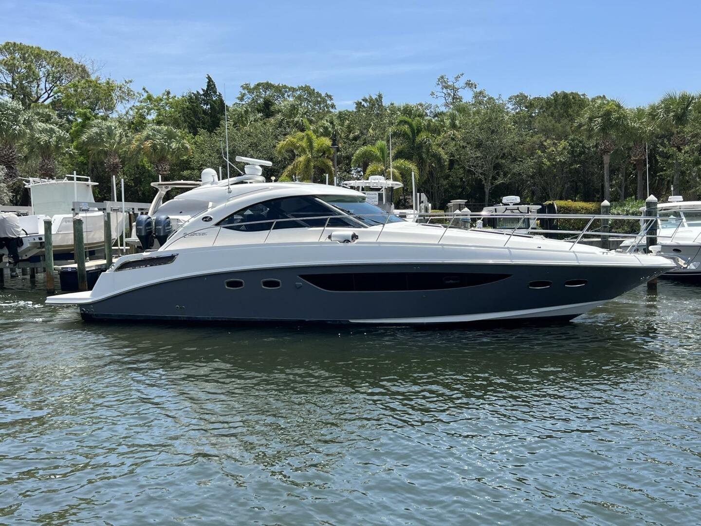 Sea Ray 470 Sundancer 2013 Sea Ray 470 Sundancer - Image 1