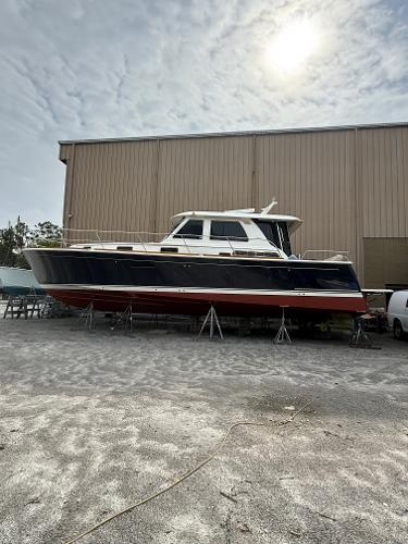 2021 Sabre 48 Salon Express