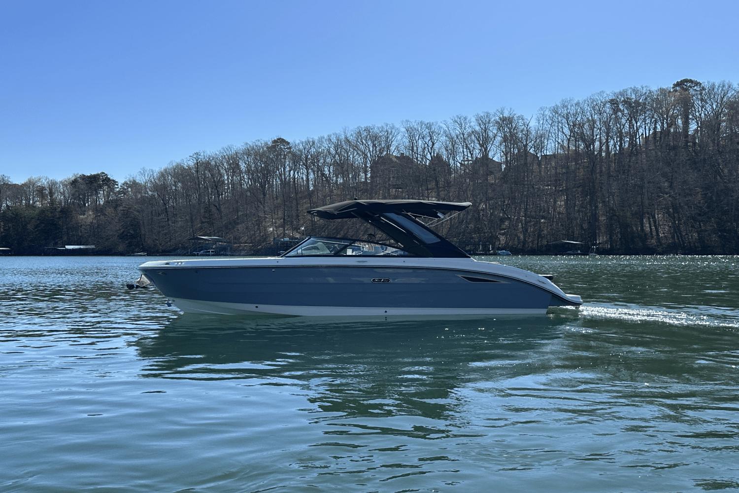 2025 Sea Ray SDX 270