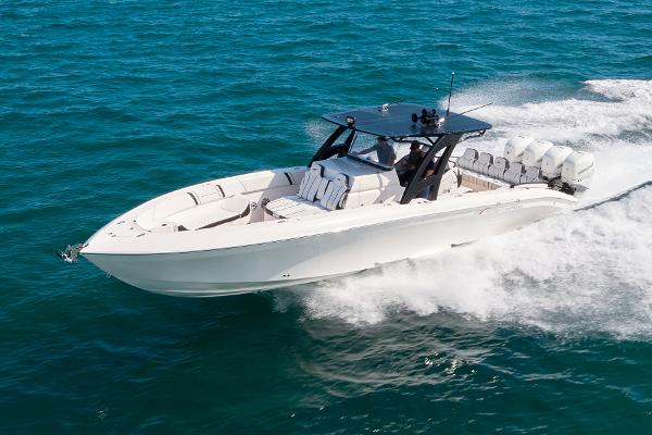 2020 Midnight Express 37' Open