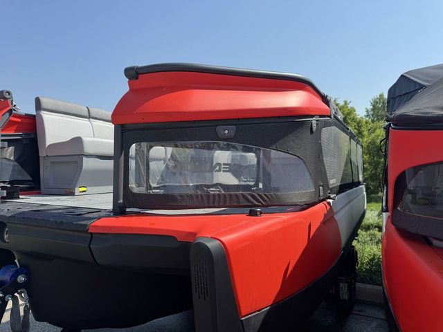 2025 Sea-Doo Switch 19