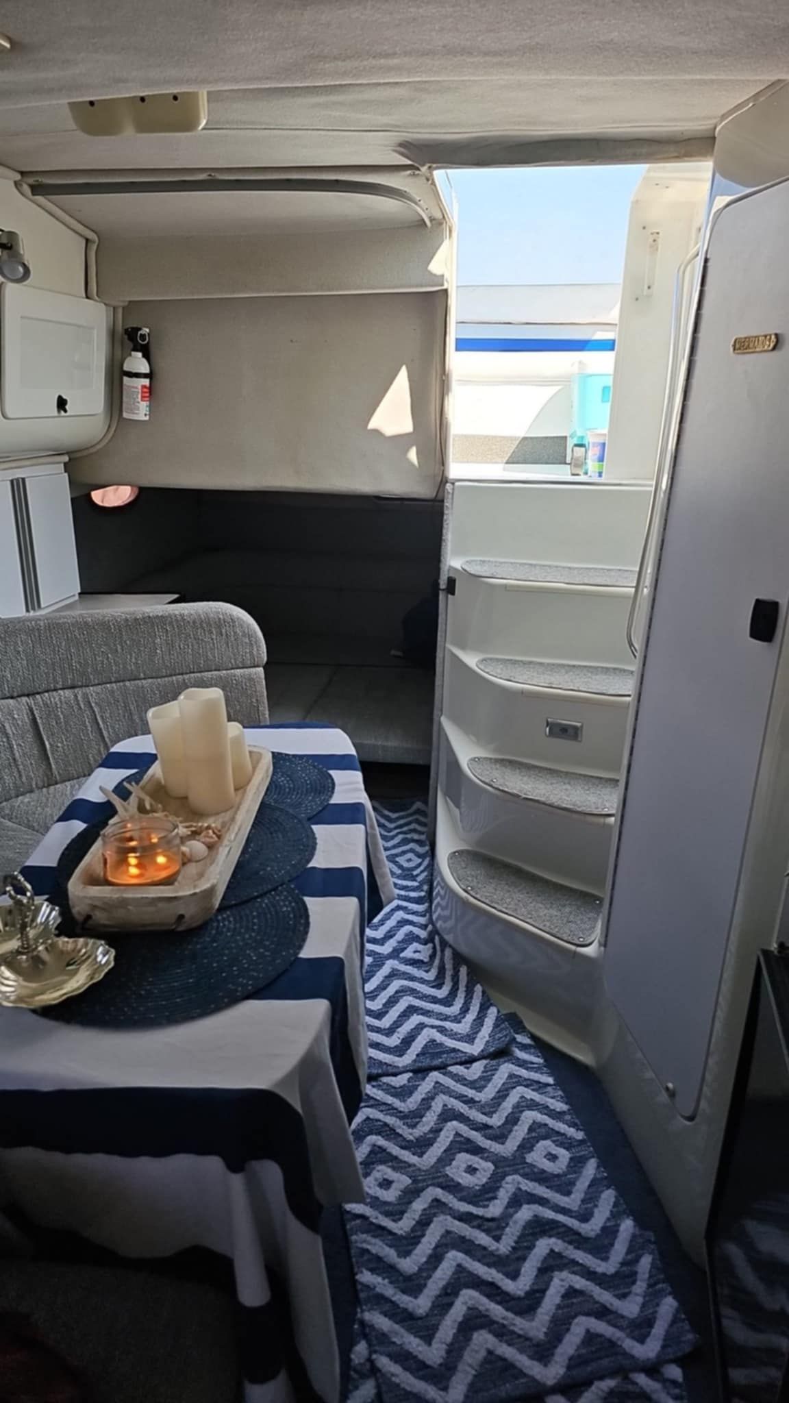 1990 Rinker Fiesta Vee