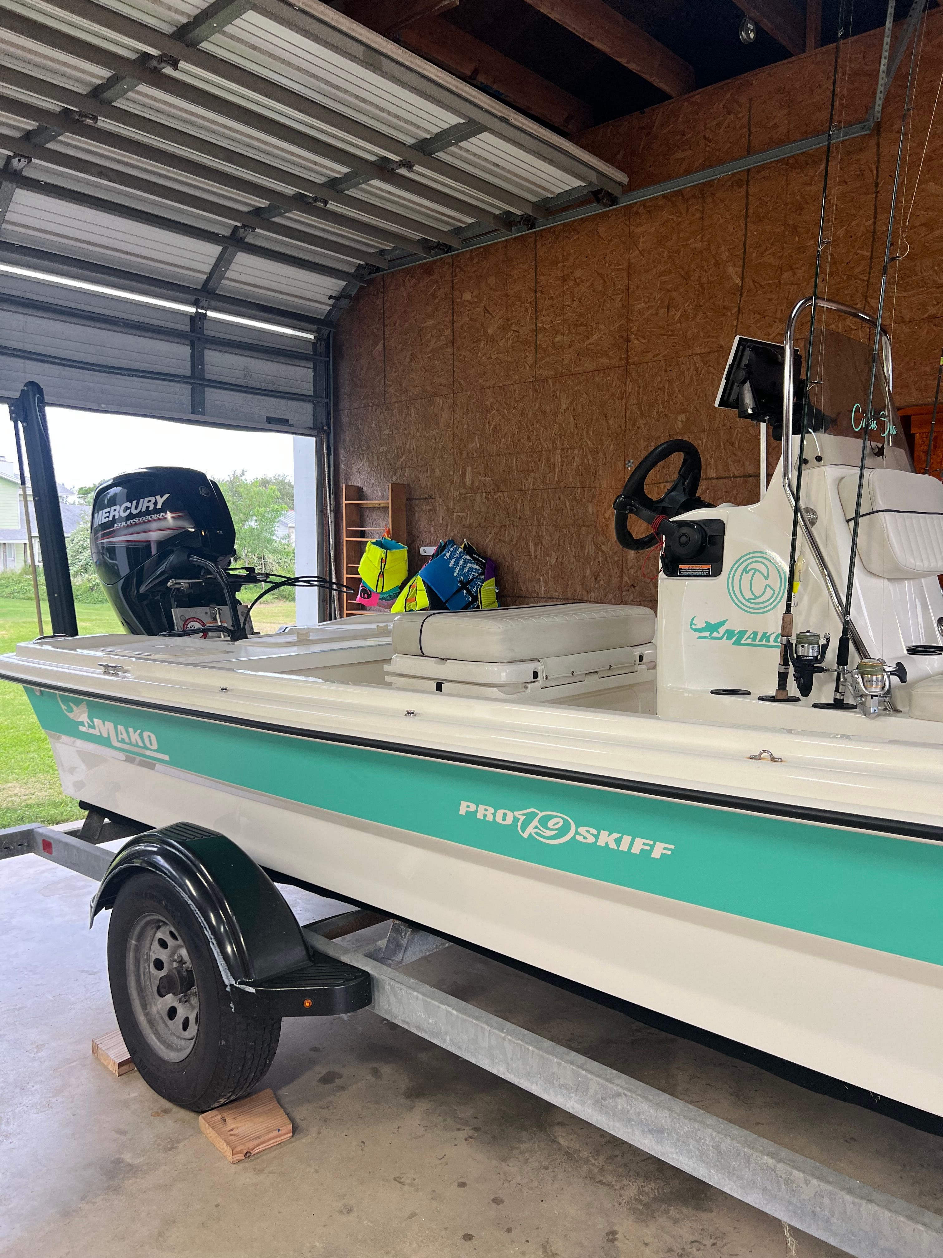 2017 Mako Pro Skiff 19 CC