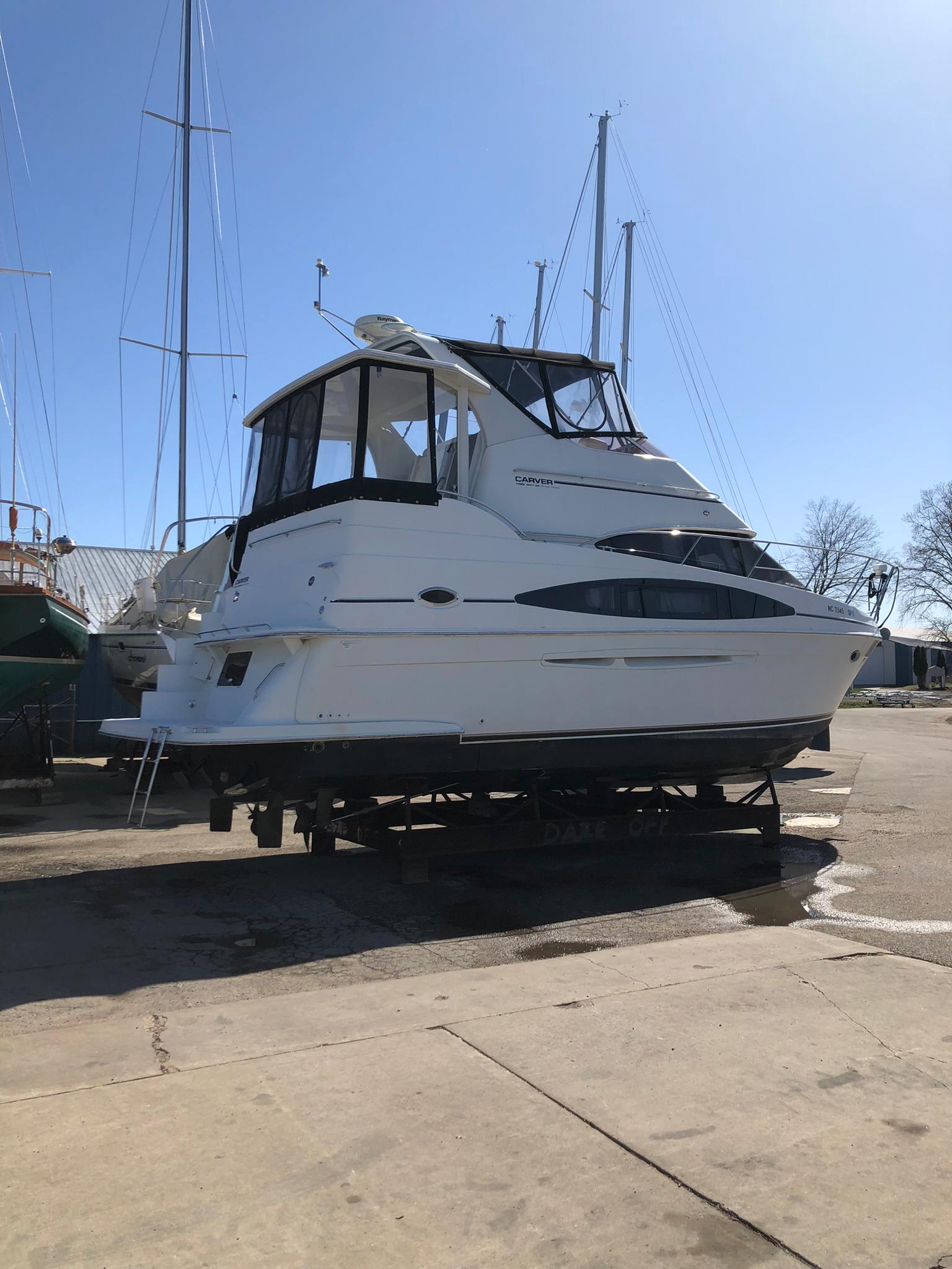 carver yachts pulaski wisconsin