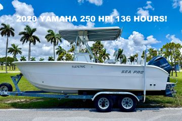 2002 Sea Pro 220 Center Console