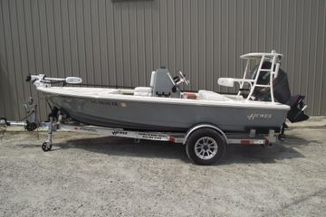 2024 Hewes Redfisher 16