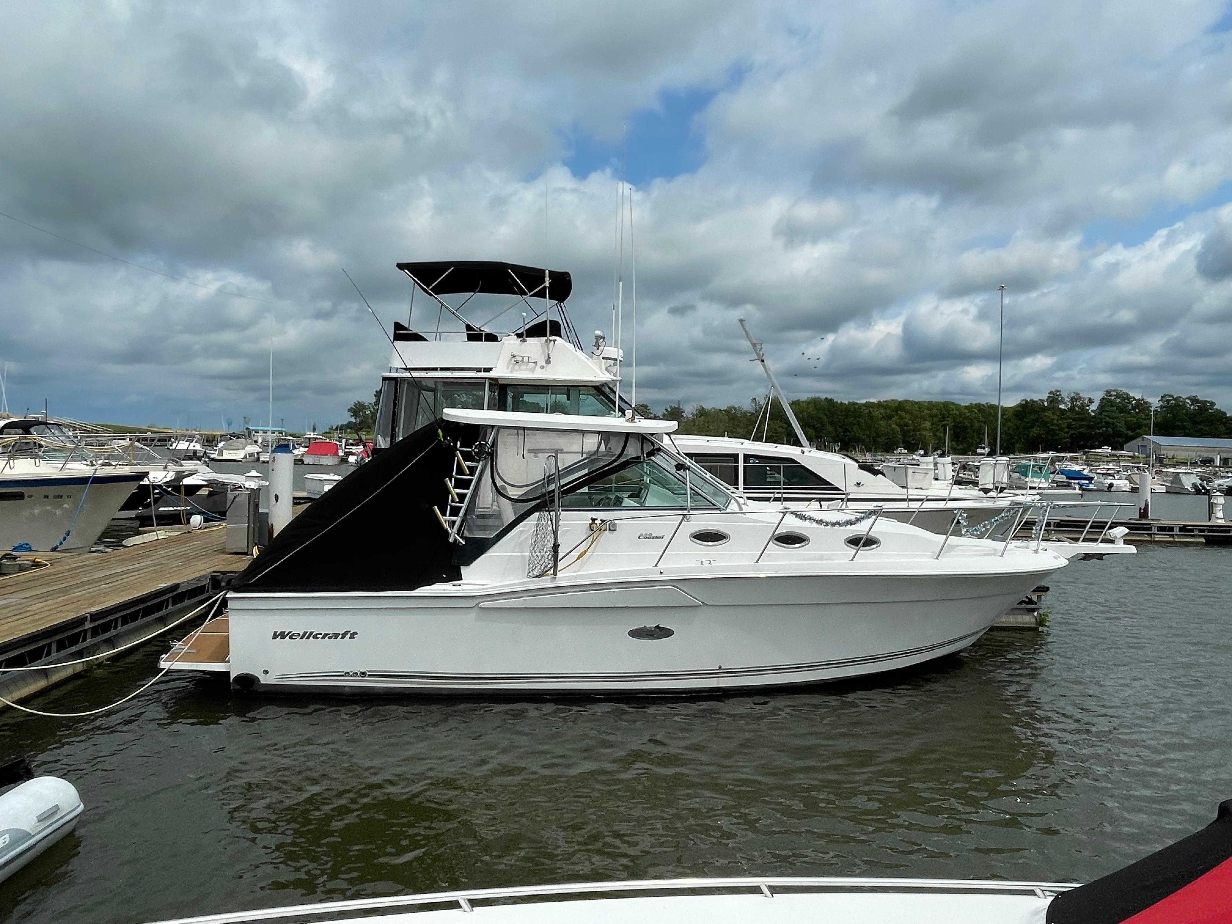 2002 Wellcraft 330 Coastal