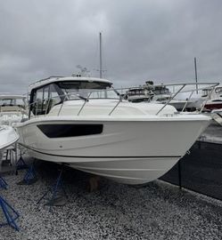2025 Boston Whaler 365 Conquest