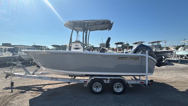 2025 Sea Pro 222 CC