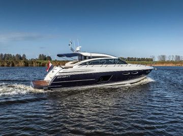 2015 Princess V52