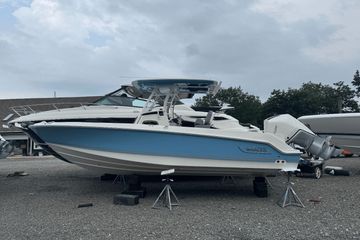 2026 Boston Whaler 230 Outrage