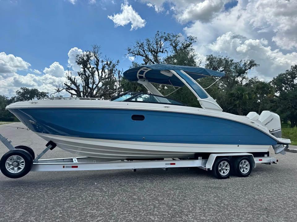 2022 Sea Ray SDX 290 Outboard