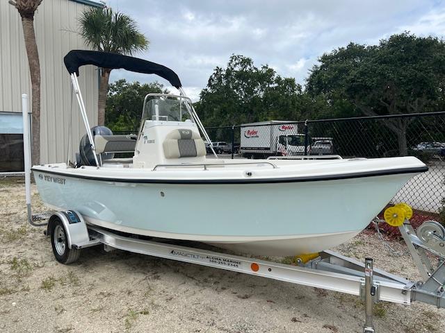 2025 Key West 1720 Center Console