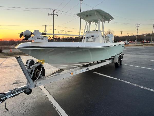 2019 Sea Born FX25 Bay