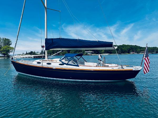 2009 Alerion Express 38