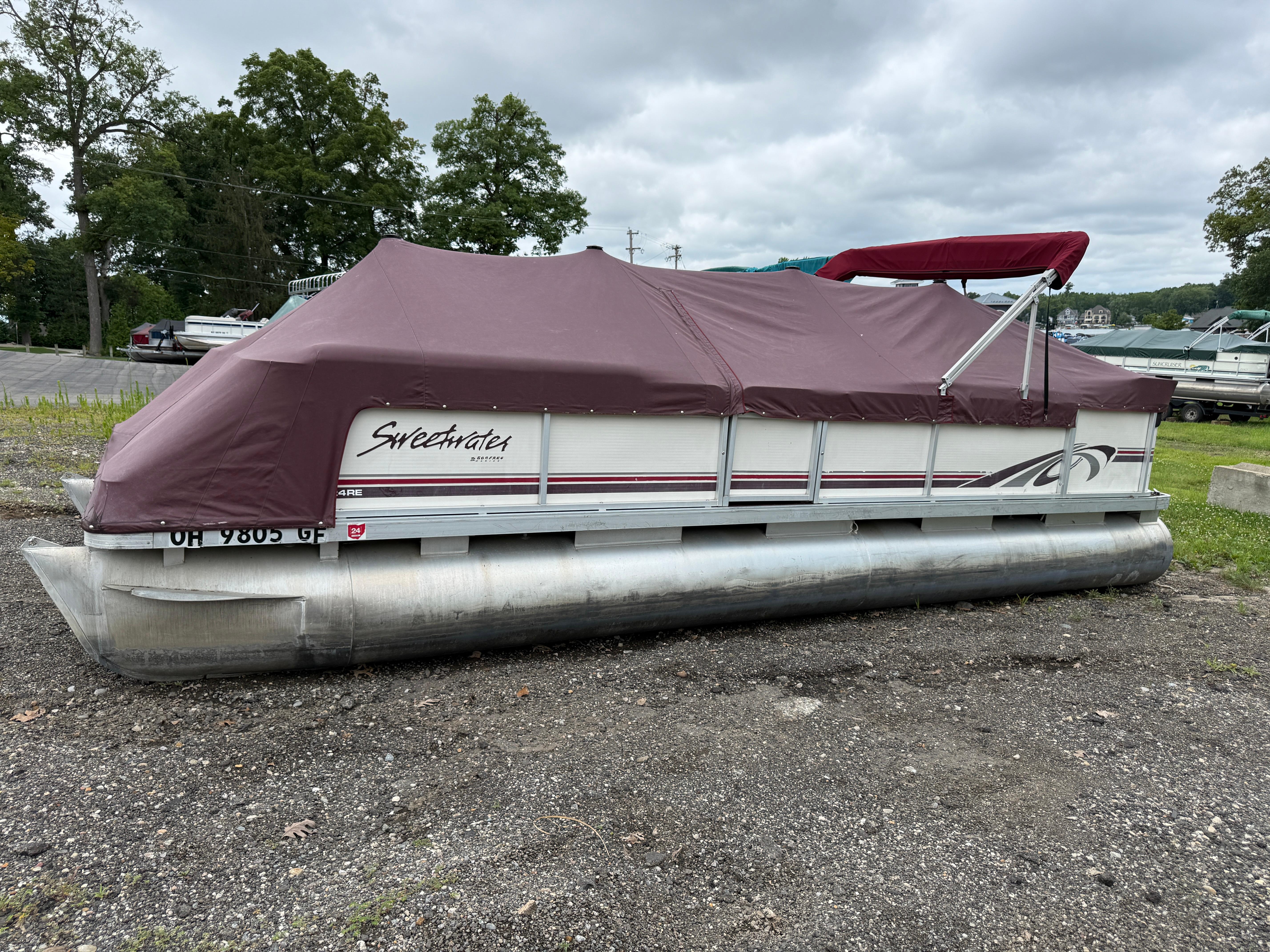 1998 Sweetwater 24RE
