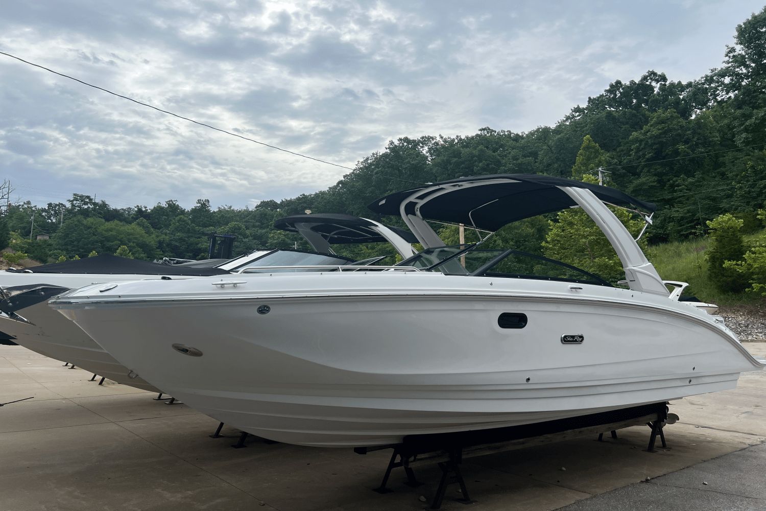 2025 Sea Ray SDX 290