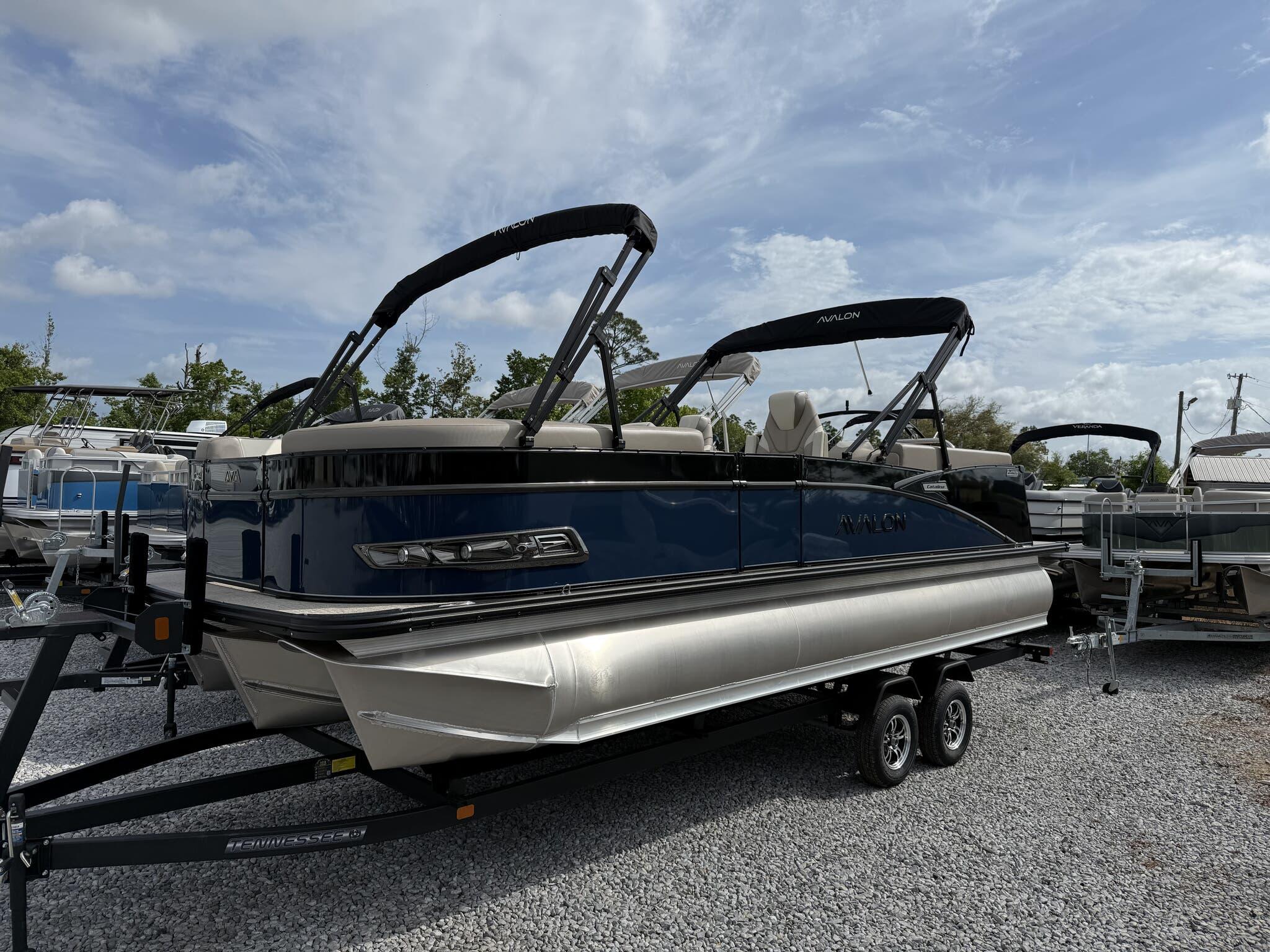 2025 Avalon Catalina 23 Quad Lounger