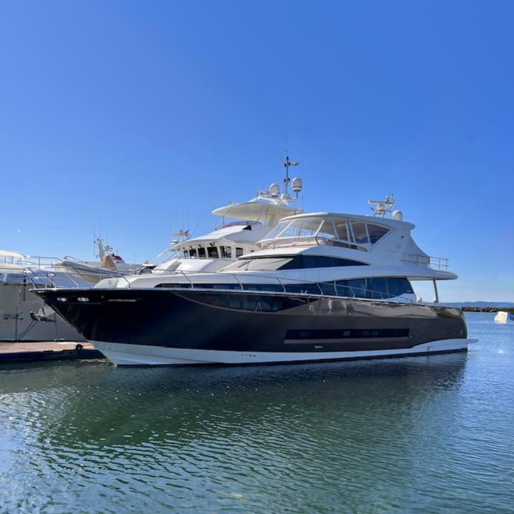 2016 Prestige 750
