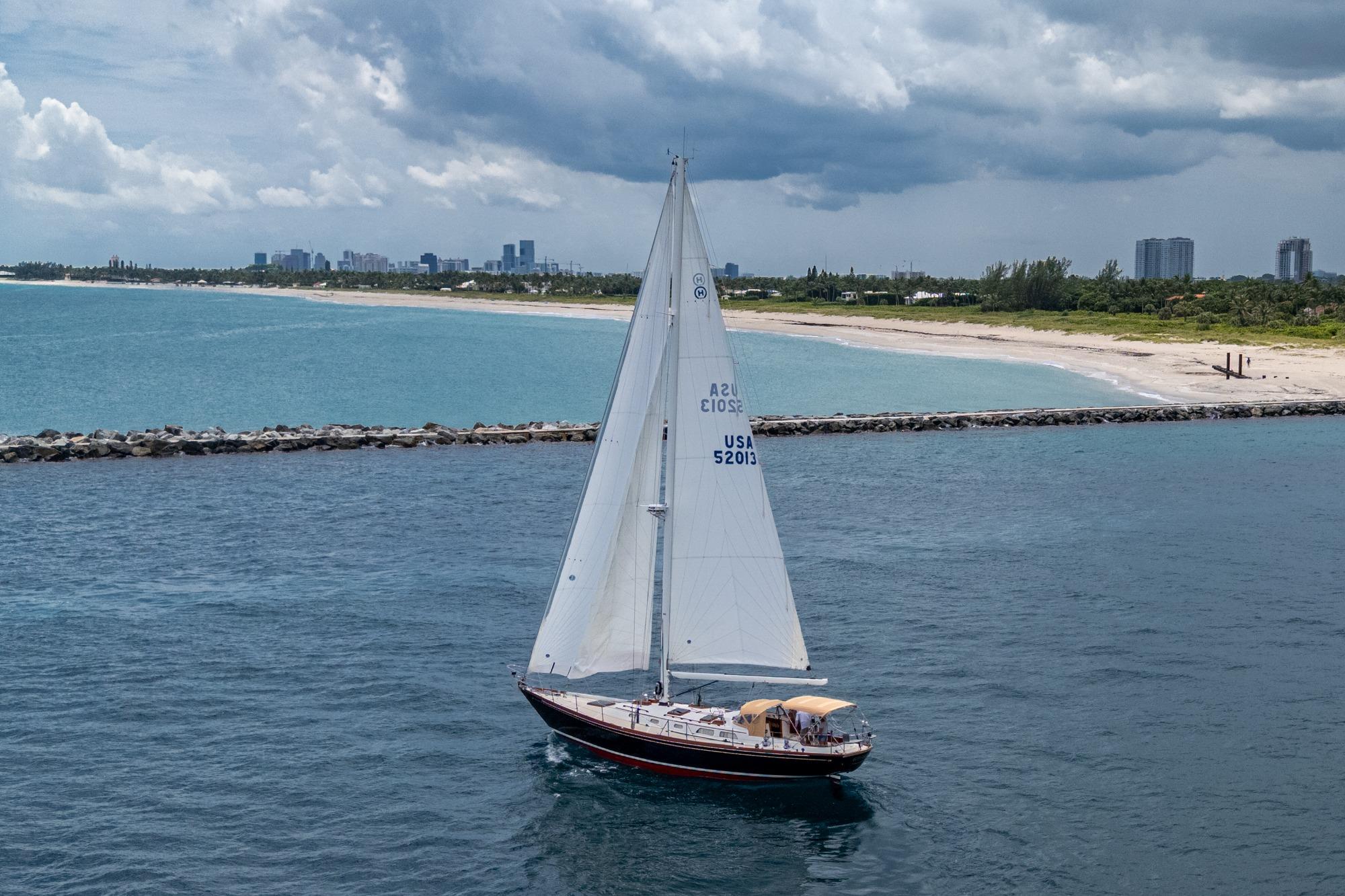 2000 Hinckley Sou'wester Stoway Sloop