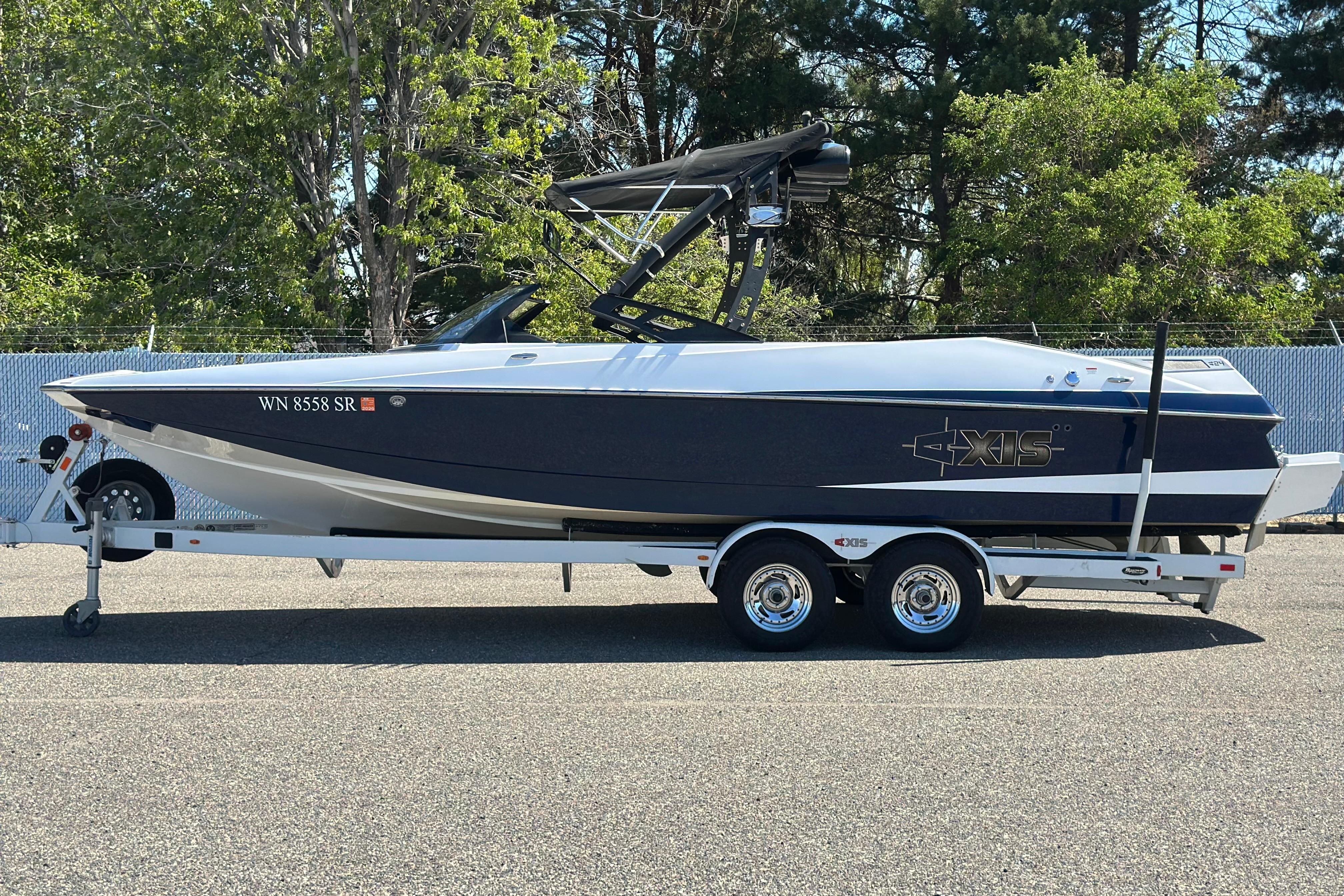2014 Axis A24