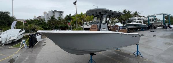 2025 Sea Pro 245 FLX