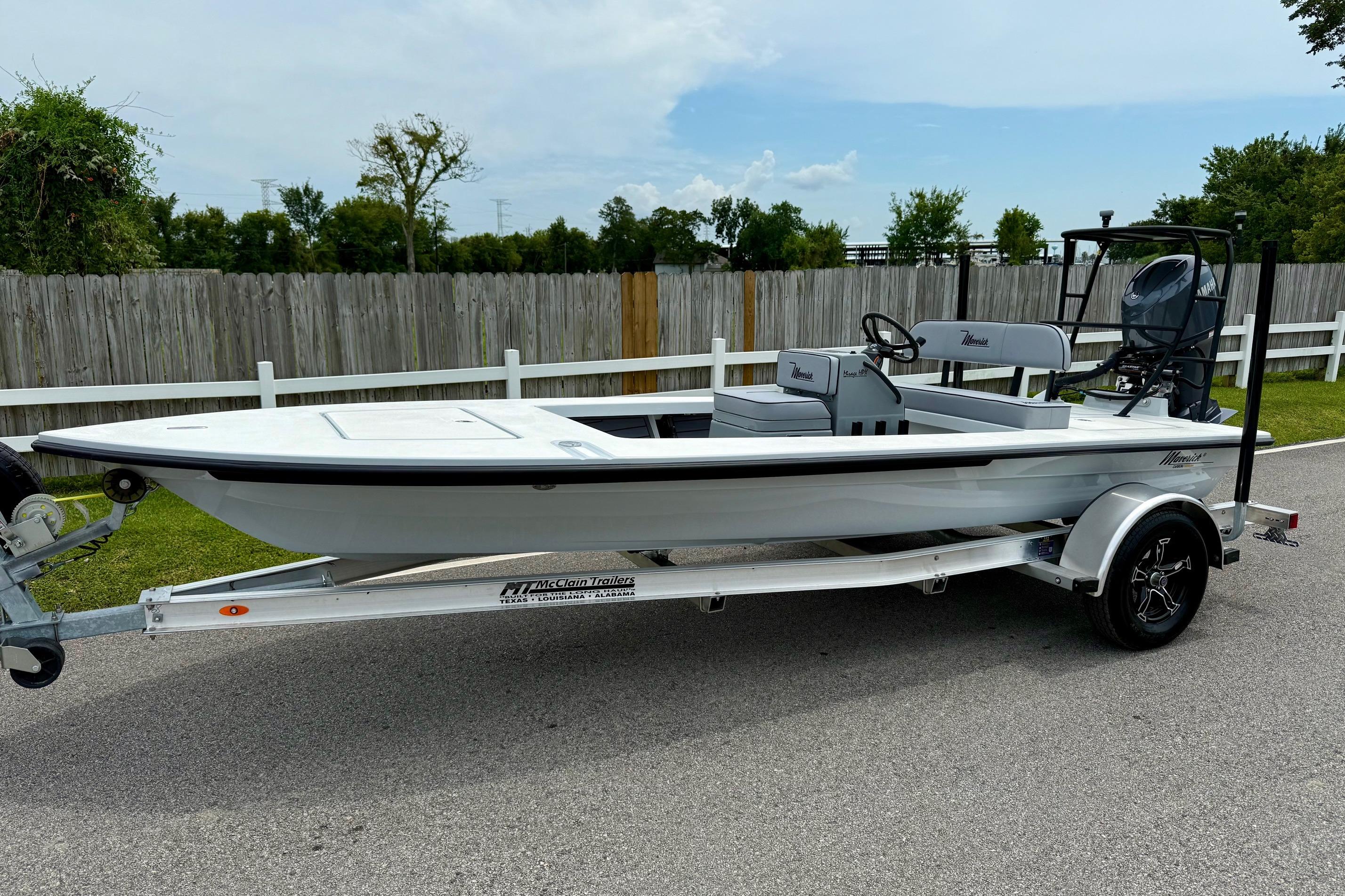 2026 Maverick 17 HPX-S