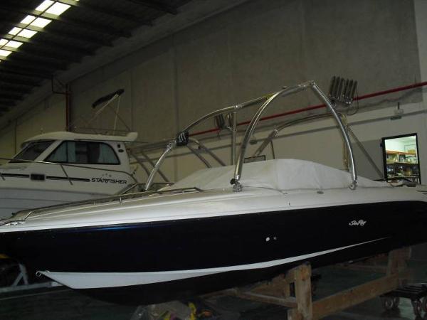 2006 Sea Ray 200 Bow Rider