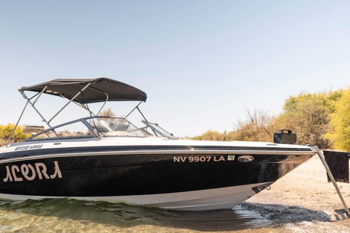 2005 Four Winns 210 Horizon
