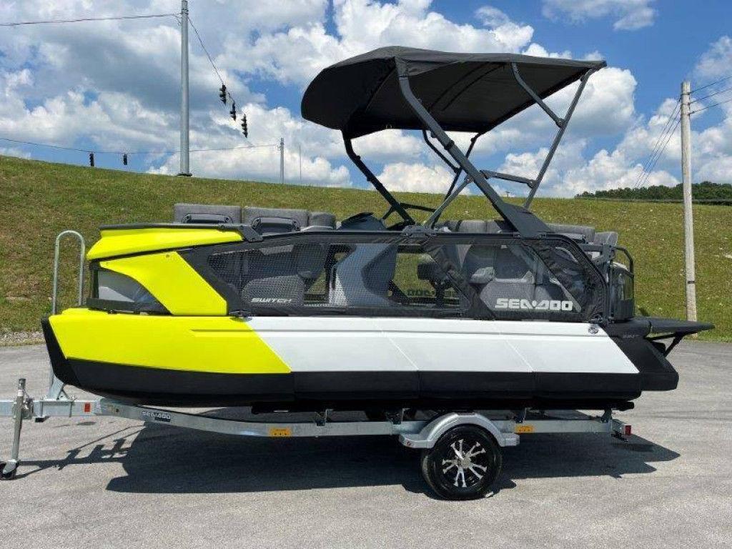 Sea-Doo Switch™ Cruise 18 - 230 Hp Galvanized