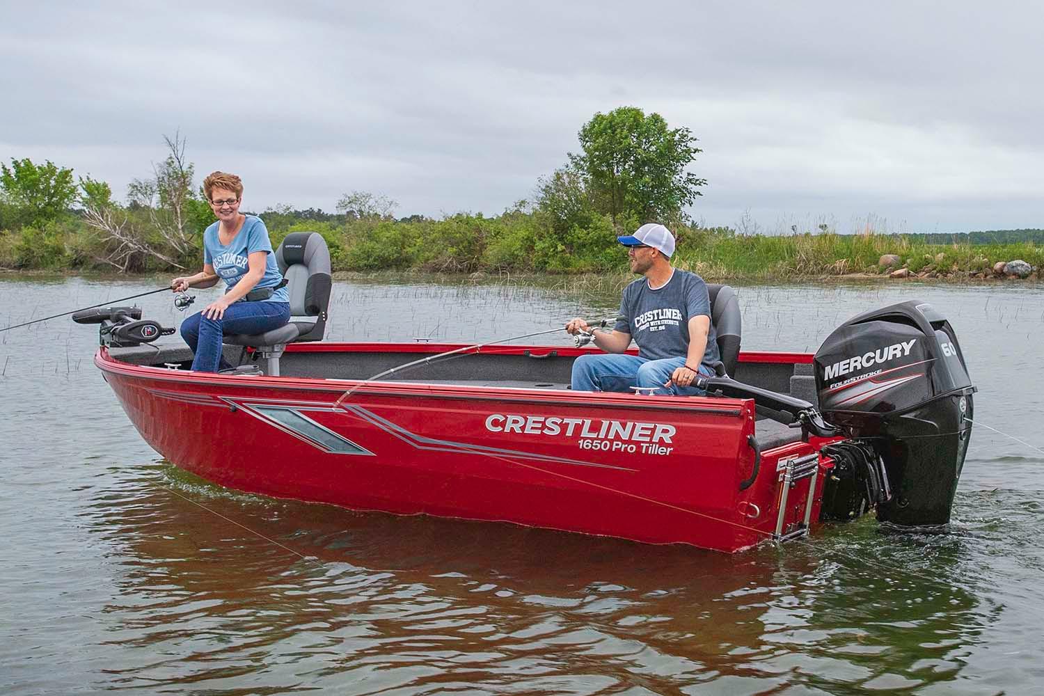 Crestliner Boat image