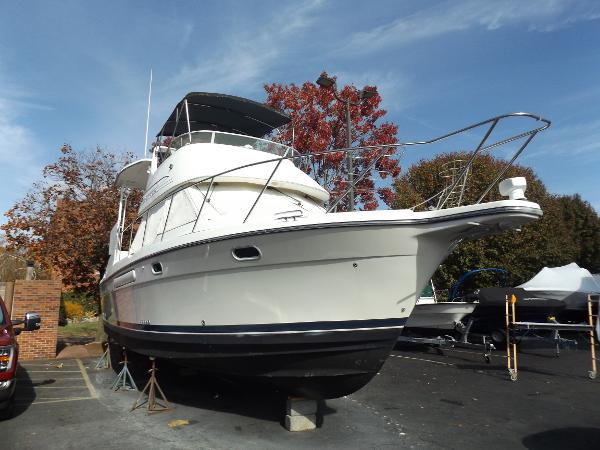 2000 Bayliner 4087 Aft Cabin Motoryacht