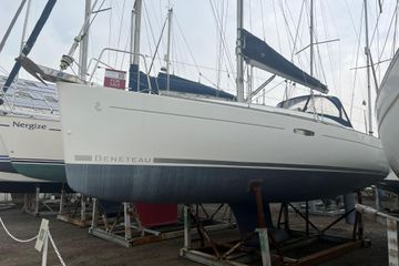 2010 Beneteau Oceanis 31