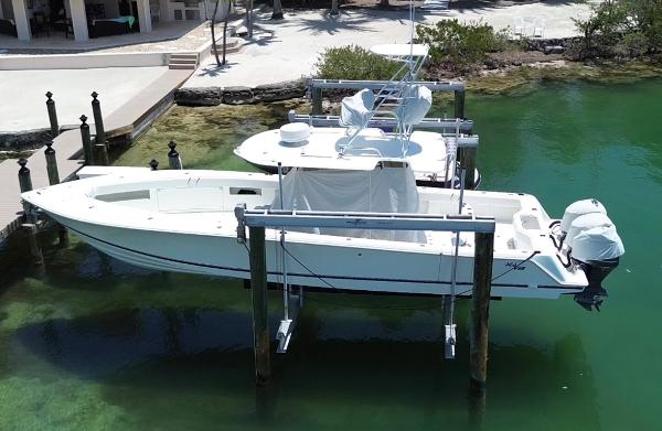 2014 SeaVee 390B Center Console