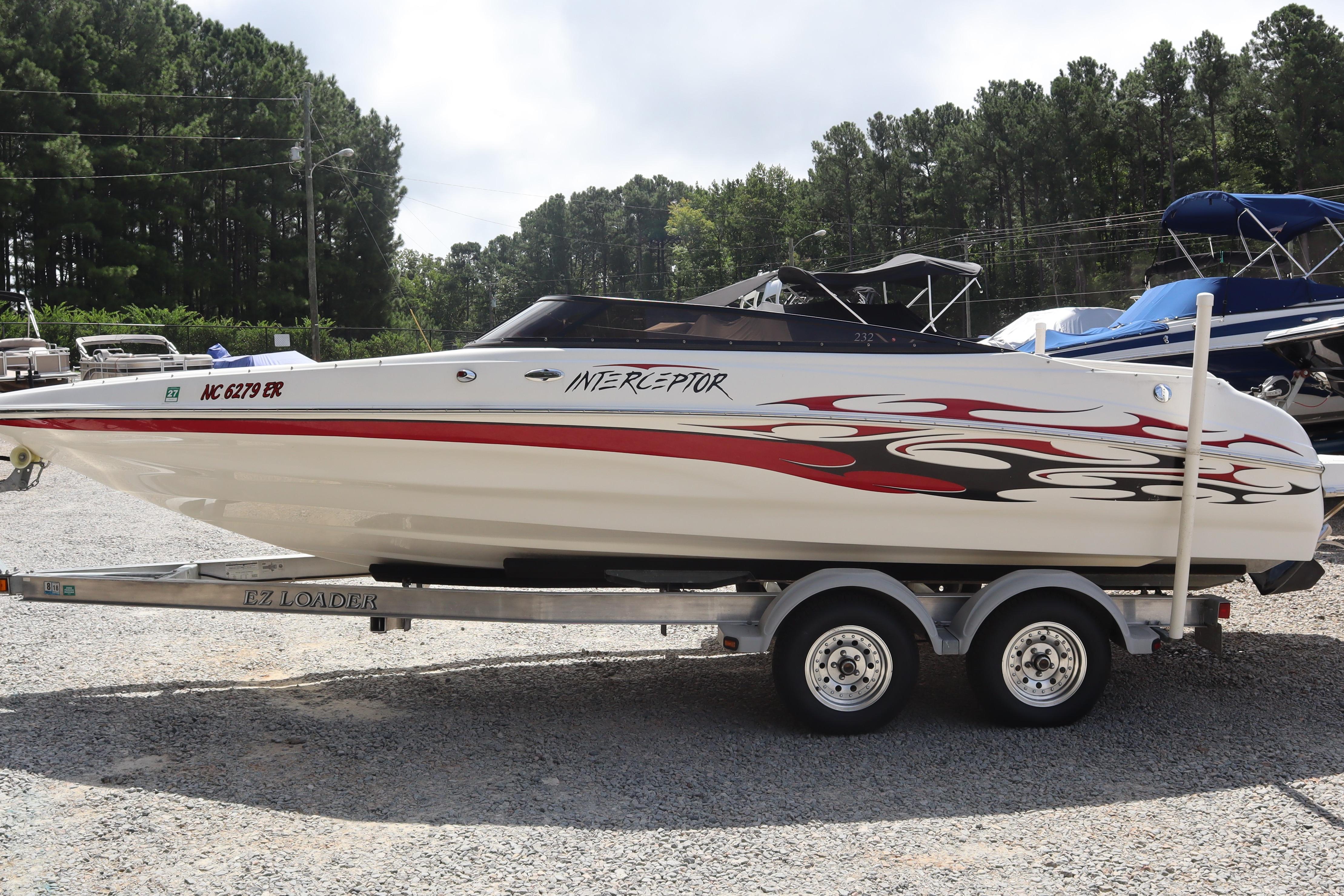 2007 Caravelle Interceptor 232SS Bow Rider