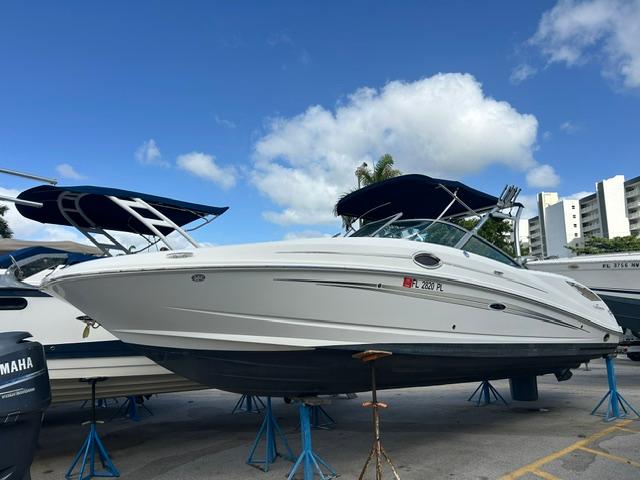 2011 Sea Ray 300 Sundeck
