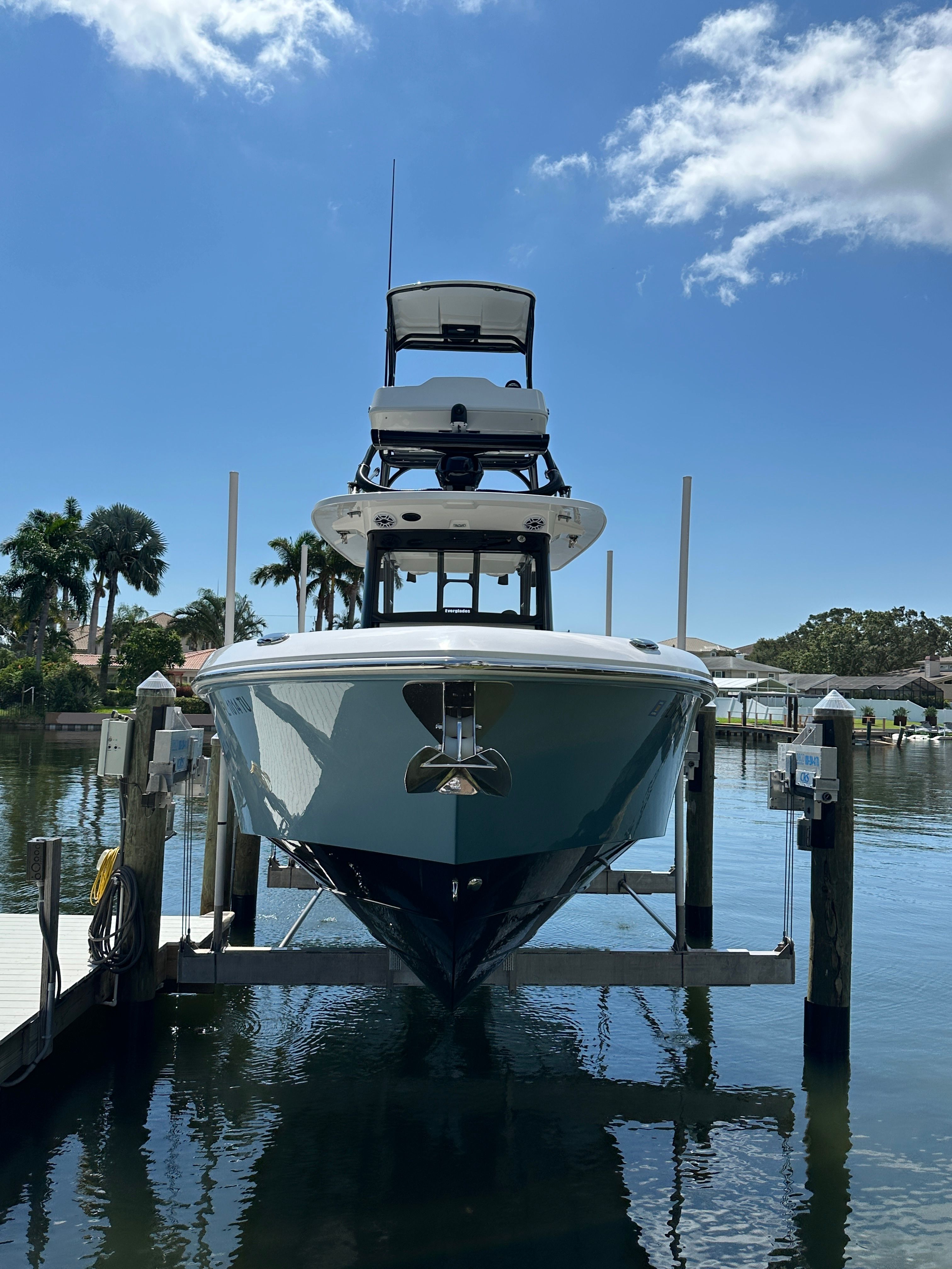 2024 Everglades 335 Center Console