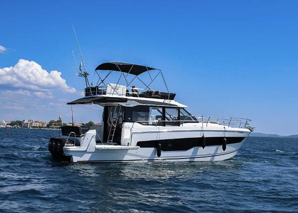 Jeanneau 1295 FLY
