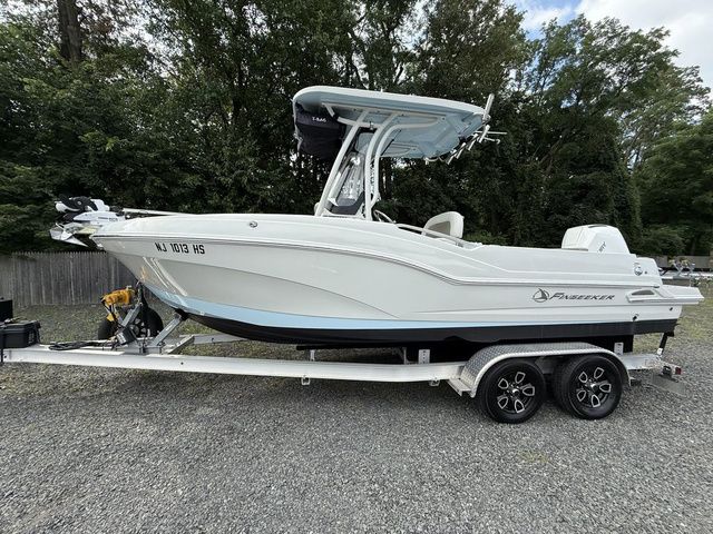 2022 Finseeker 230FS