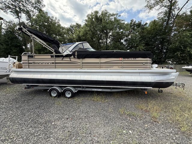 2007 Godfrey Marine Sanpan 2500RE