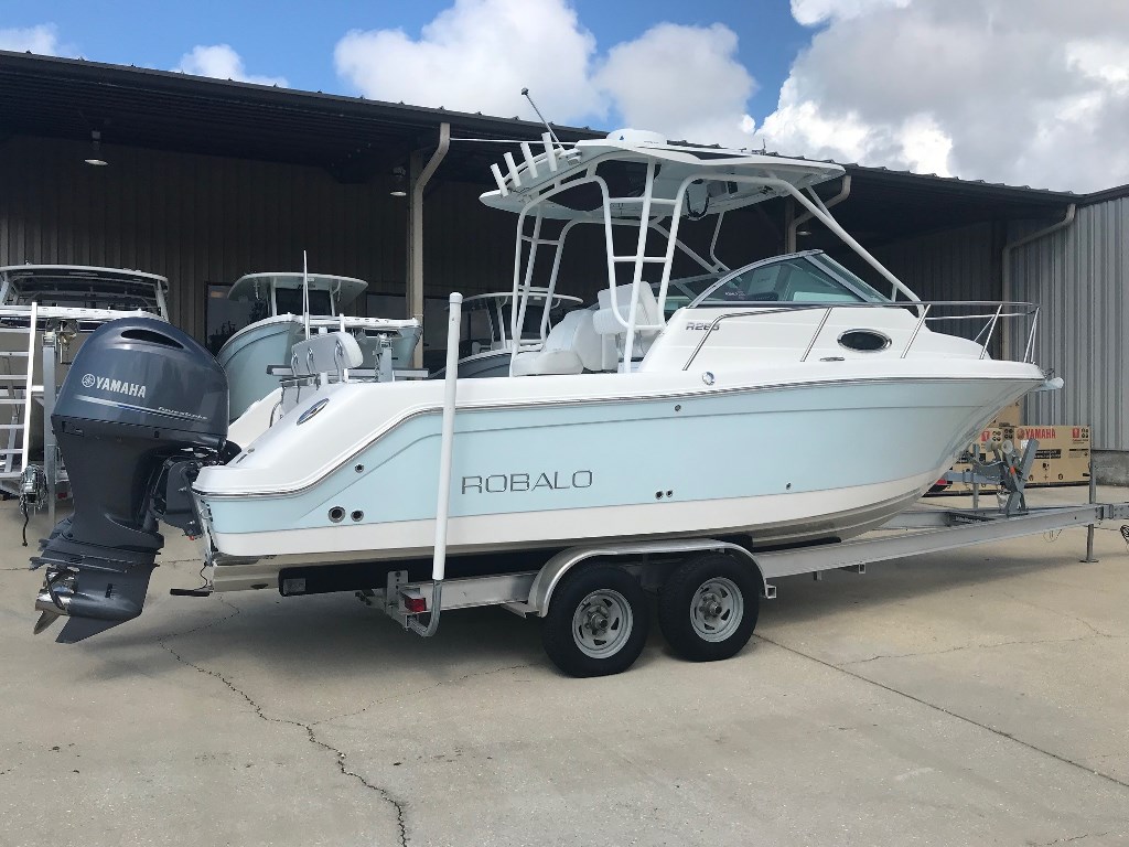 Robalo 265 Walkaround boats for sale