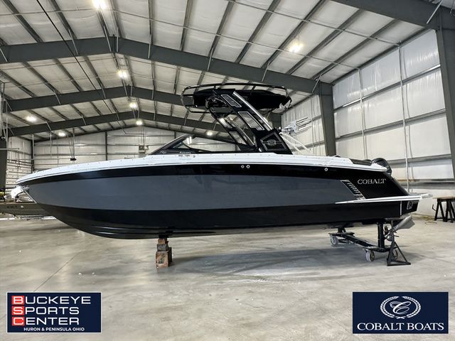 2024 Cobalt R8 Surf